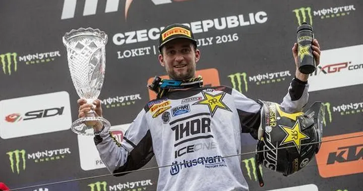 MXGP: Max Nagl trionfa a Loket, 7° Cairoli