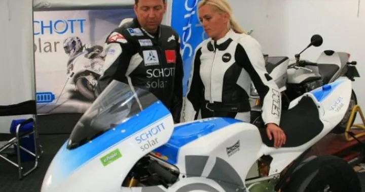 Katja Poensgen ha provato una moto elettrica da pista