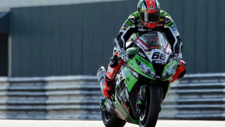 Super Sykes, Superpole! Il britannico vola a Donington, bene le Aprilia.
