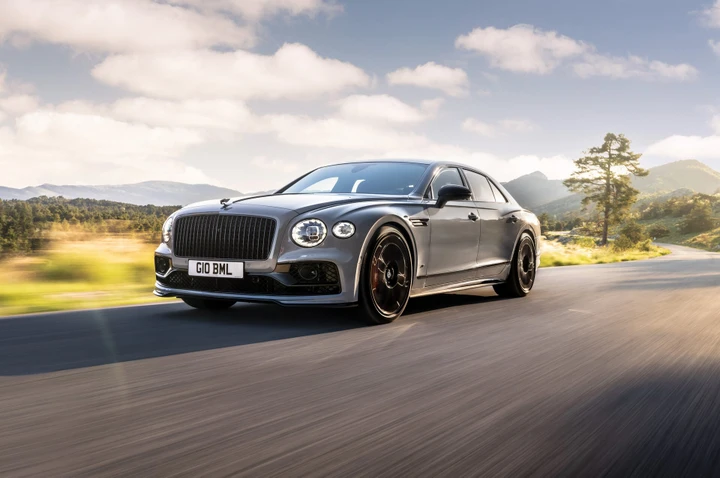 Bentley Flying Spur S: l'anteprima al Goodwood Festival of Speed 2022