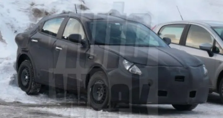 Alfa Romeo Milano: nuove foto spia