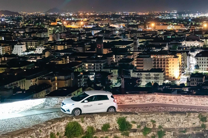 Renault amplia e rinforza il servizio di car sharing 