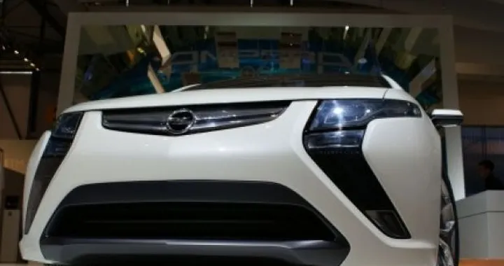 La famiglia reale di Abu Dhabi interessata all'acquisto di Opel