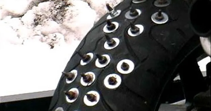 GSX-R chiodata - video-