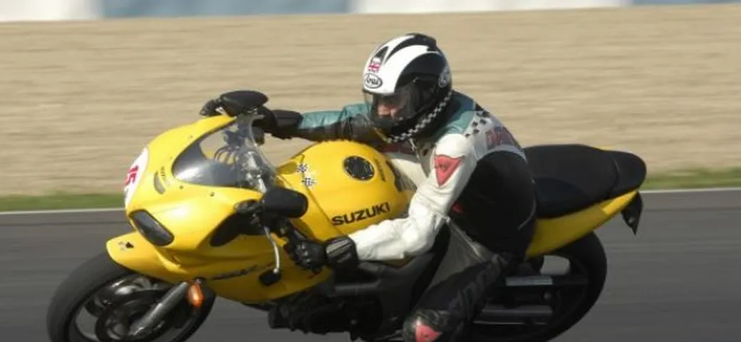Scatto in Corsa: SV650S in pista a Jerez