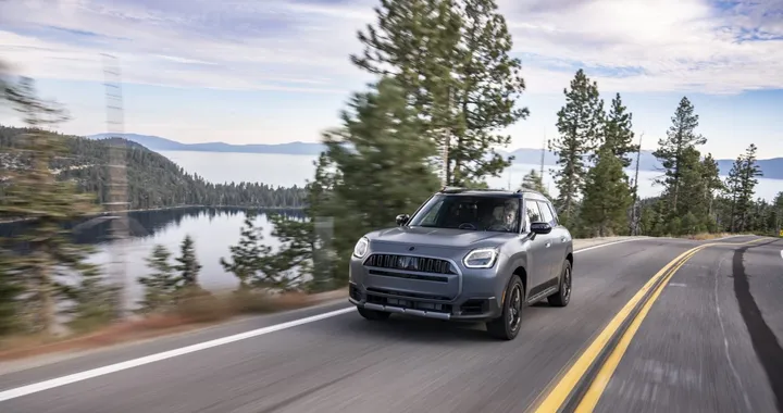 MINI Countryman Untamed Edition, più fuoristrada che SUV: c'è anche la tenda da tetto