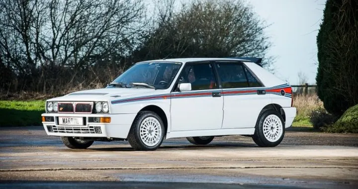 All'asta una Lancia Delta HF Turbo  Martini 5 guidata per soli 50 chilometri