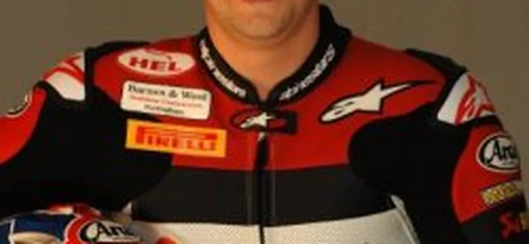 Terribile lutto in Supersport, muore Craig Jones