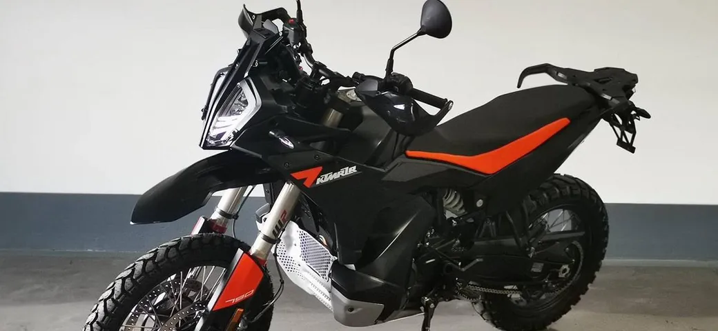 KTM 790 Adventure e 1290 Super Adventure: in arrivo nuove varianti