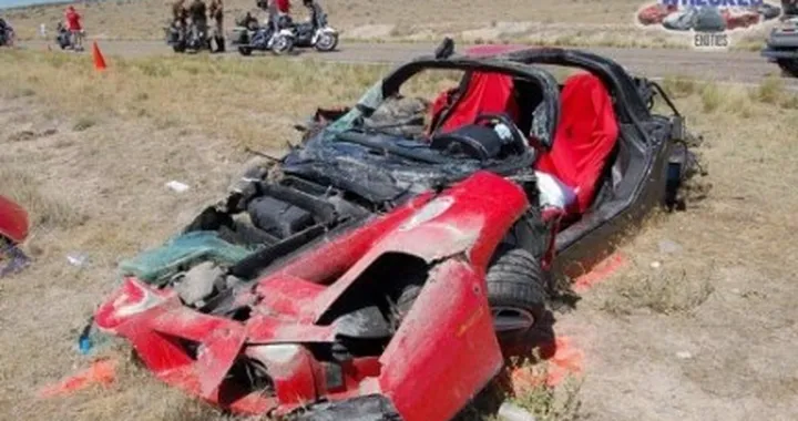 Distrutta l'ennesima Enzo, l'unica in versione Targa