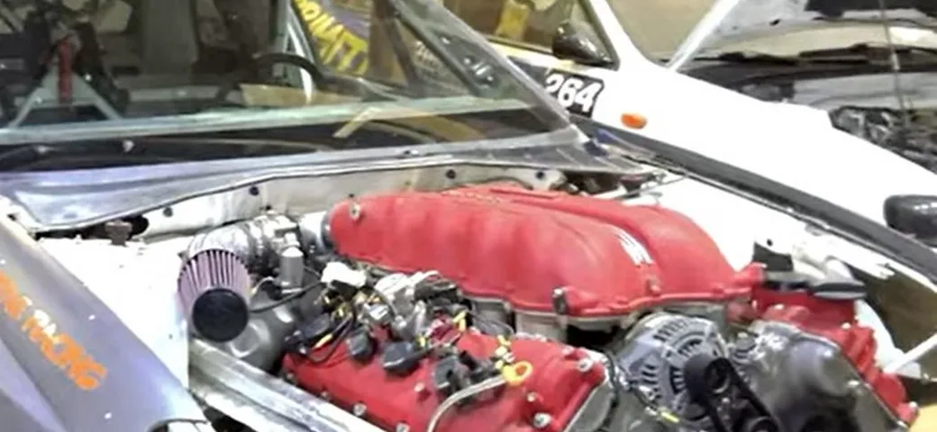 La Subaru Impreza WRX STI da rally col V8 Ferrari California