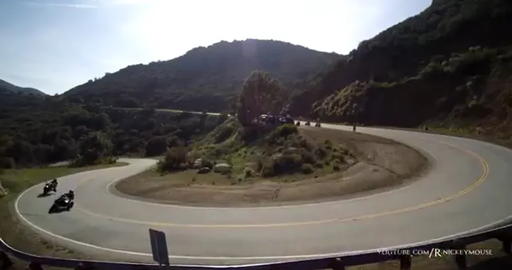 Kawasaki Z1000 Reverse Trike by Tremoto