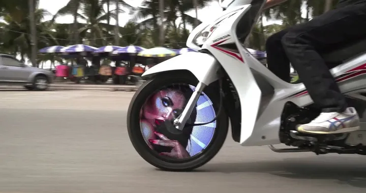 Cerchi moto Wheelies come un display