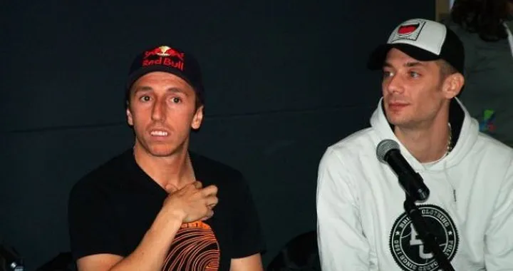 Tony Cairoli protagonista del video musicale Superblunt