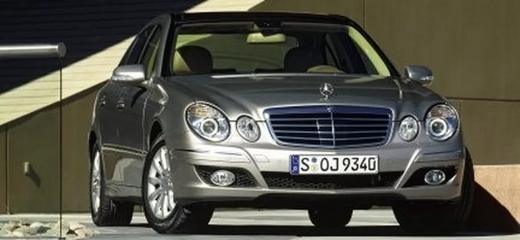 25 milioni di Mercedes-Benz