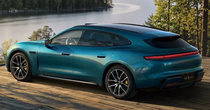 Saic Z7, il clone della Porsche Taycan da meno di 50.000 euro