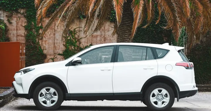 Promo flash di Locauto: sconto del 10% sul noleggio auto