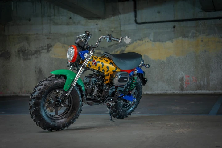 Honda partecipa al Wheels and Waves 2023 con sette minibike customizzate [FOTO]