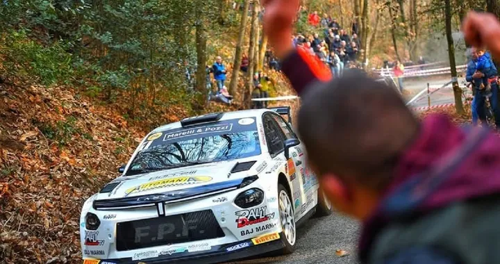 Lancia Ypsilon Rally2 HF Integrale trionfa al Rally dei Laghi