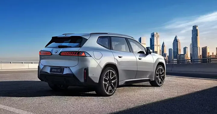 BMW iX3 L, in Cina costa quasi 29.000 euro in meno: e offre anche più spazio