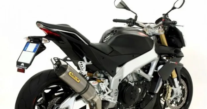 Scarichi Arrow per Aprilia Tuono V4 2011