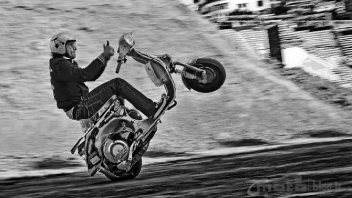 Nicola l’impennatore al Red Bull X-Fighters World Tour