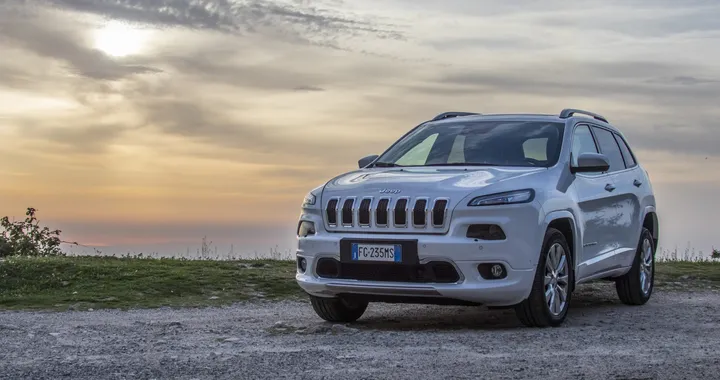 Jeep Cherokee 2.2 MJT 4WD Overland: prova su strada