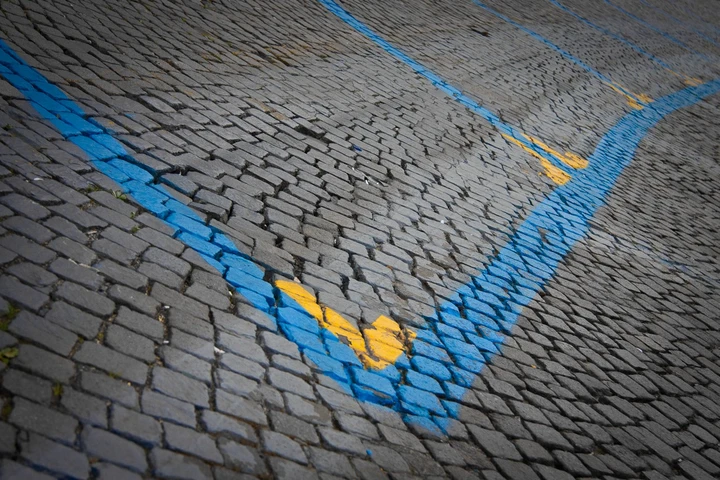 Il parcheggio smart segnala il posto libero (ma occhio alle multe)