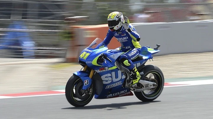 MotoGP Barcellona 2015: doppietta Suzuki! A. Espargaro in pole davanti a Viñales