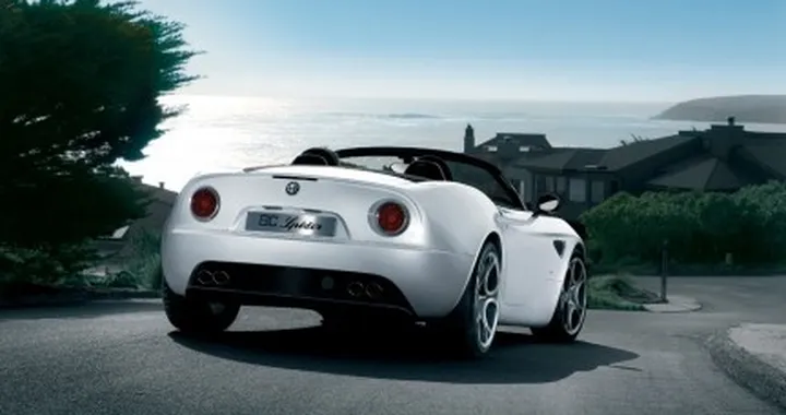 Alfa Romeo 8C Spider: il listino prezzi definitivo
