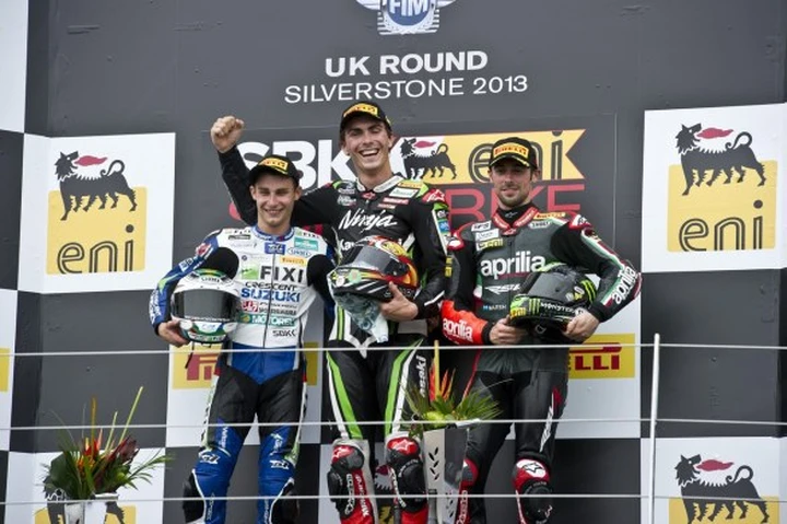 Loris Baz trionfa in Gara-2: 