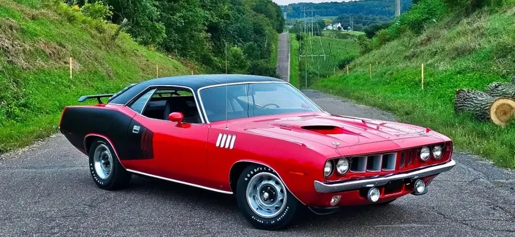 Questa muscle car ci riporta nel passato: ben 43 anni in garage