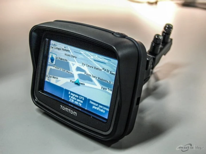 TomTom Rider 2013: il nuovo navigatore per moto