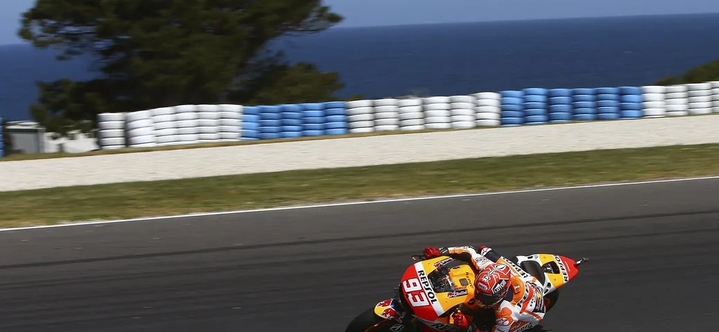 Phillip Island, “solite” Qualifiche: Marquez domina, Lorenzo prima fila, Rossi solo settimo. Exploit di Iannone. Male Dovizioso