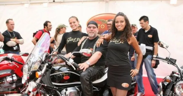 Moto Guzzi Rock Live: alle GMG con DJ Ringo per festeggiare i 90 anni dell'Aquila