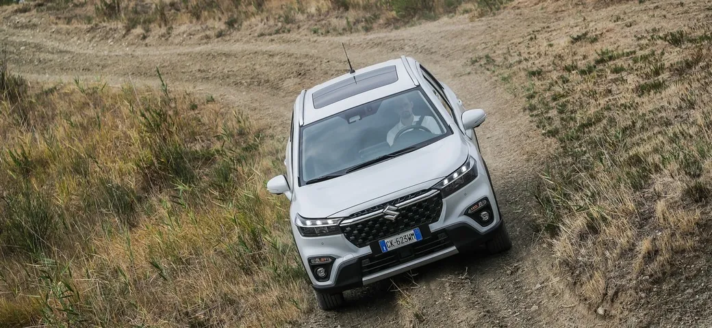 Suzuki S-Cross Hybrid 140V: il video ufficiale