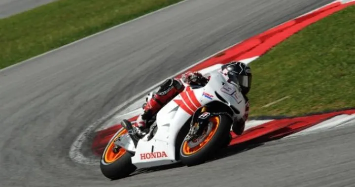 MotoGP: il maltempo disturba il test di Marquez a Sepang
