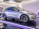 Tesla Model Y, nuova versione low cost: per rilanciare le vendite