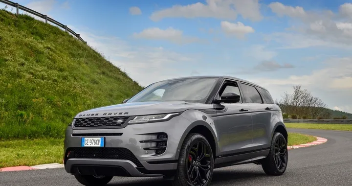 Range Rover Evoque D200 MHEV AWD R-Dynamic S: prova su strada
