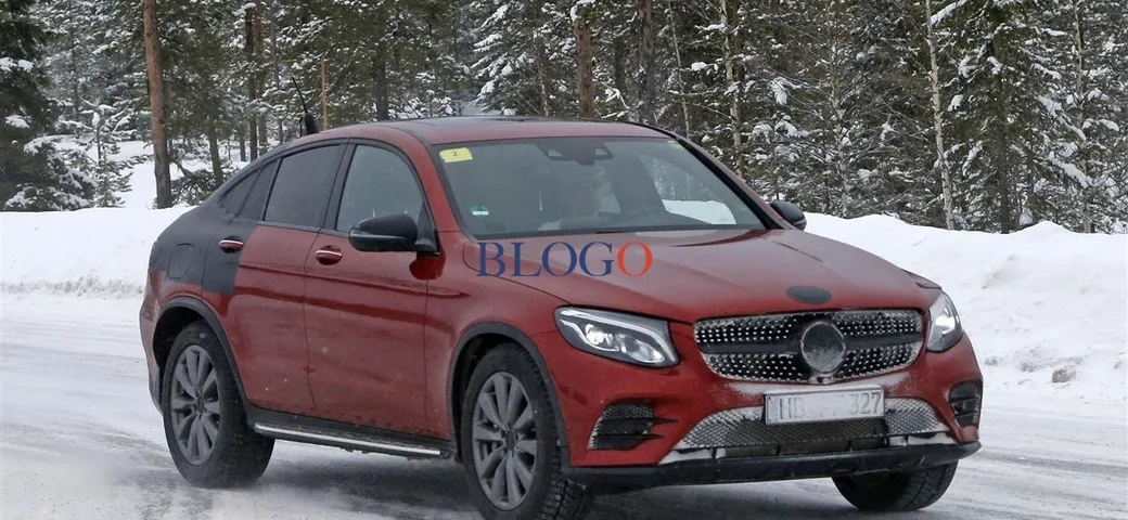 Mercedes GLC Coupé: nuove foto spia sulla neve
