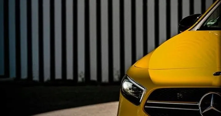Mercedes AMG A35: primi teaser della sportiva da 300 CV