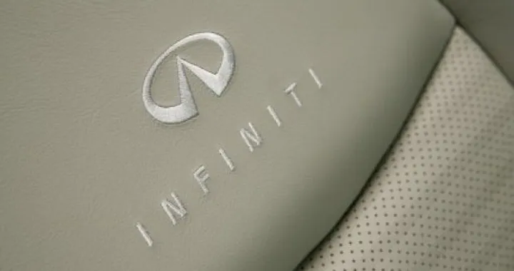 Infiniti: registrata la siglia JX