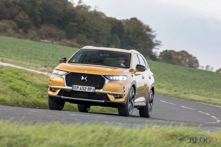 DS 7 Crossback: novità tra le 