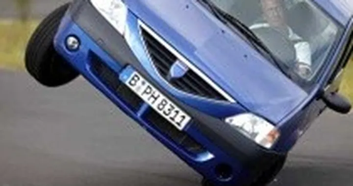 Dacia Logan - ribaltata alla prova dell'alce