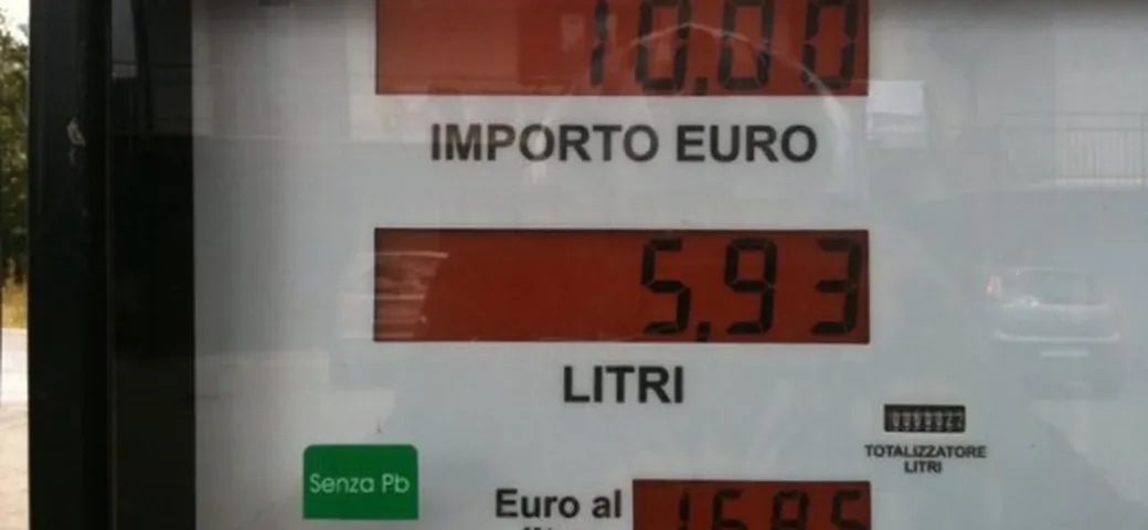 Prezzo benzina: Italia tra i paesi più cari al mondo