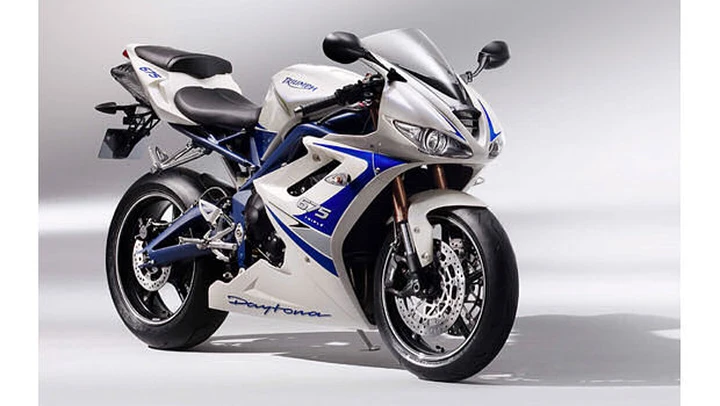 La moto che non c'è: tourer 700 e sport 1000