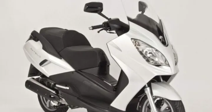 Peugeot Scooters con le novità 2012 al Motodays