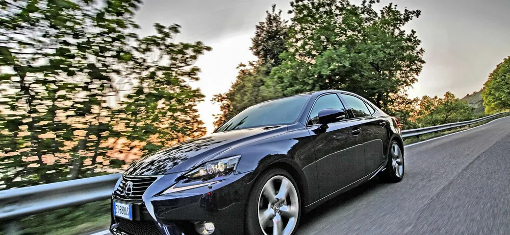 Lexus IS Hybrid - la nostra Video Prova