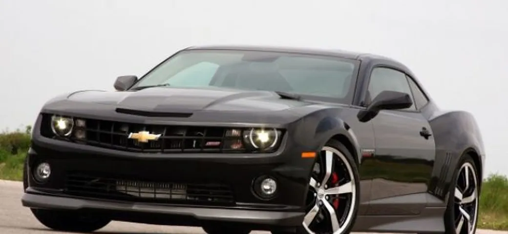 Hennessey HPE800 twin-turbo: una Camaro con 815 CV; per gli insaziabili c'è la HPE1000