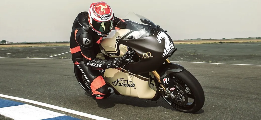Sarolèa Manx 2017: l'elettrica figlia del Tourist Trophy